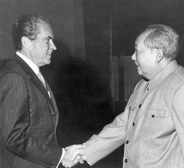 1972년 2월 중국에서 미국 닉슨 대통령과 중국 마오쩌둥 공산당 최고 지도자가 만났어요. /게티이미지코리아