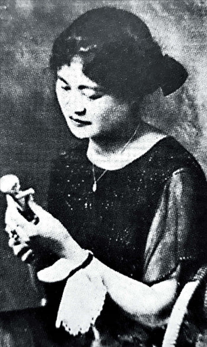 우리나라 최초 여성 성악가였던 윤심덕입니다. /위키피디아