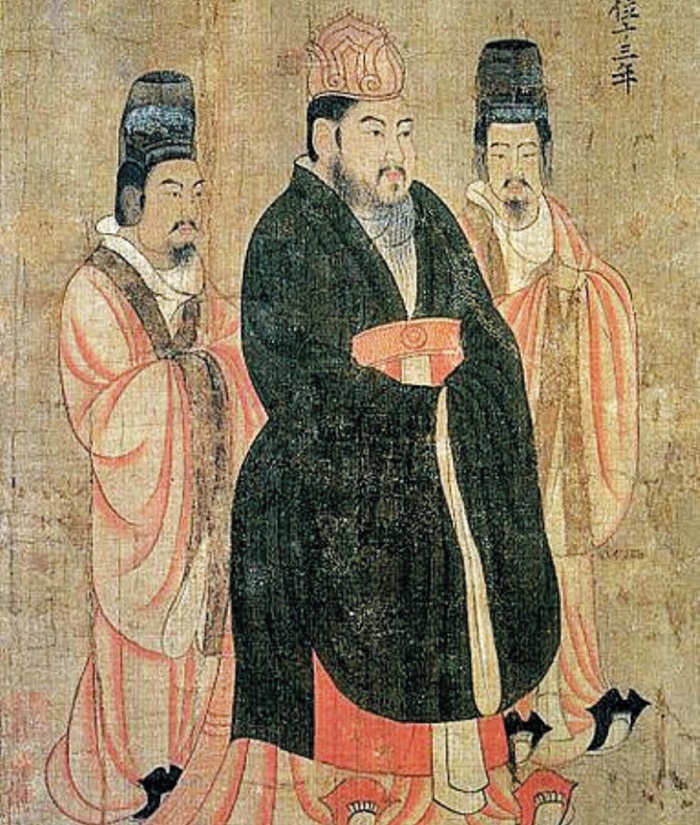 수 양제(가운데)의 모습을 담은 그림입니다. '양(煬)'은 지나치게 사치스럽고 폭군처럼 백성을 괴롭혔다는 뜻을 담은 시호예요.