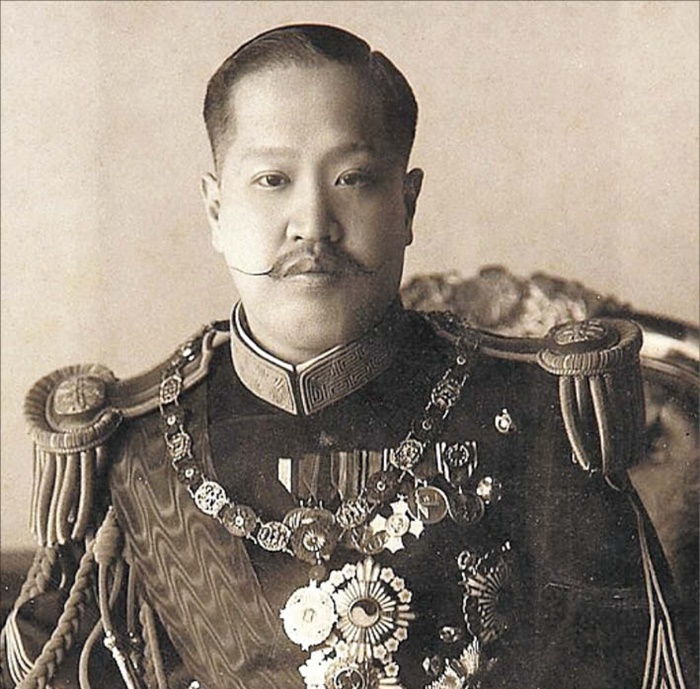 순종의 어진입니다.